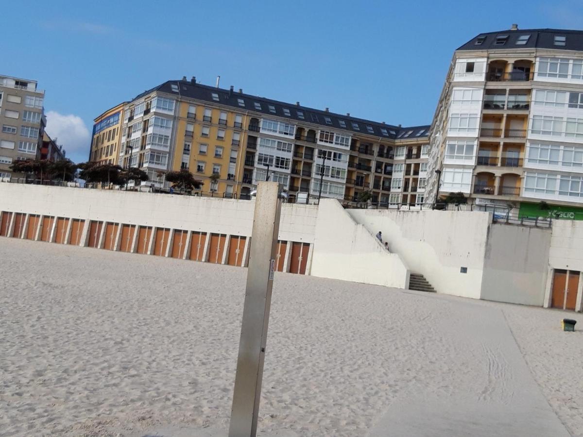 En Primera Linea De La Playa Rapadoira Foz Exterior photo